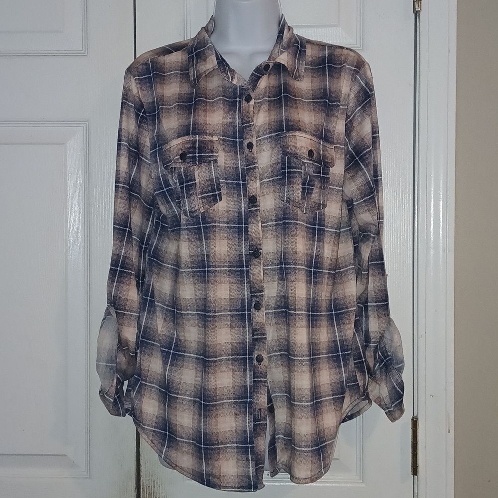 Eden & Olivia  navy and peach plaid button down casual western shirt  Sz L NWOT